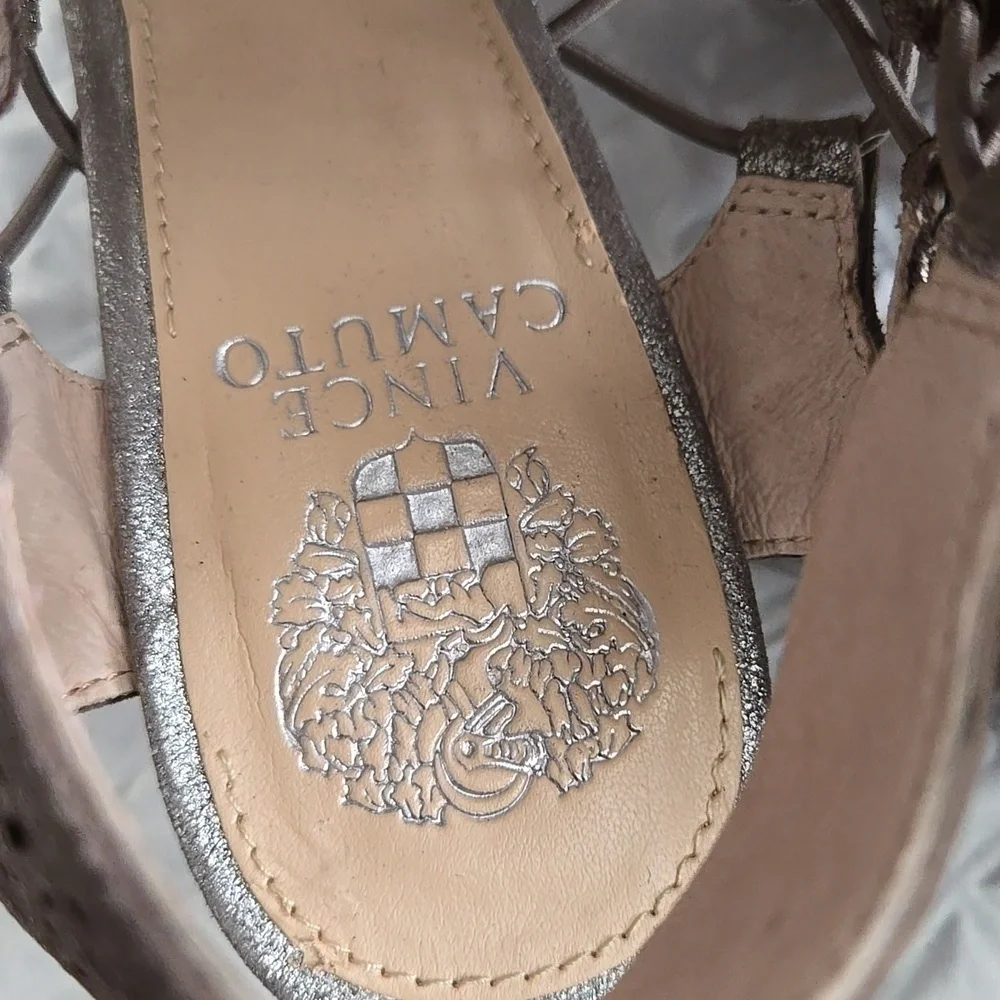 Vince Camuto step into